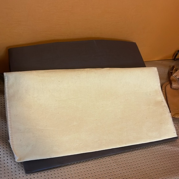 Louis Vuitton Dustbag, wallet - Picture 6 of 10